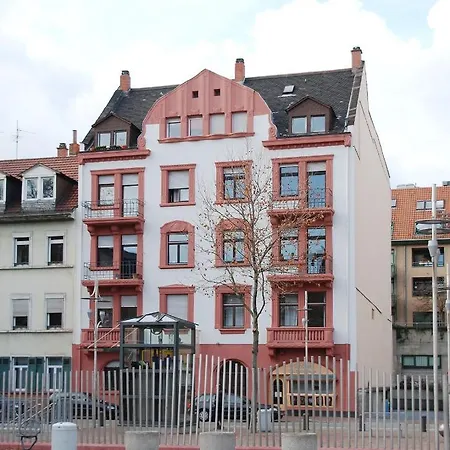 Privatunterkunft Sonniges Mit Balkon Im Herzen Mannheims