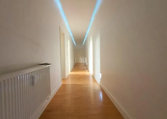 Sonniges Mit Balkon Im Herzen Mannheims Rum i privatbostad Mannheim