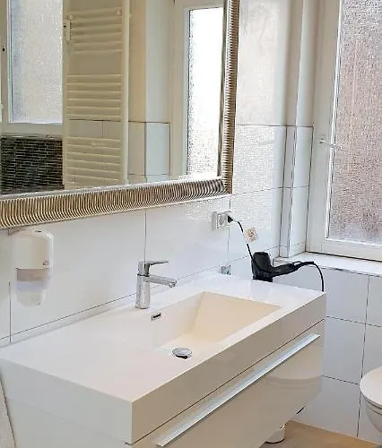 Sonniges Mit Balkon Im Herzen Mannheims Rum i privatbostad Mannheim